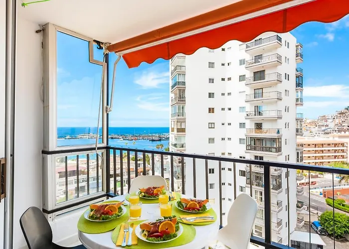 76 Cristianos First Sea Line, Wi Fi Apartment *