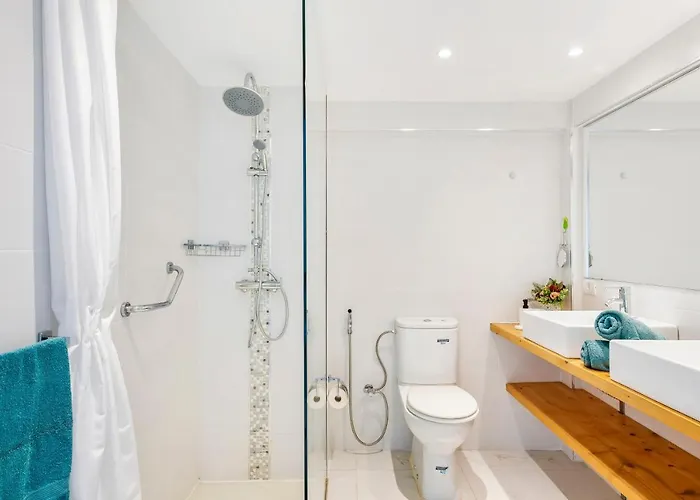 76 Cristianos First Sea Line, Wi Fi Apartment *