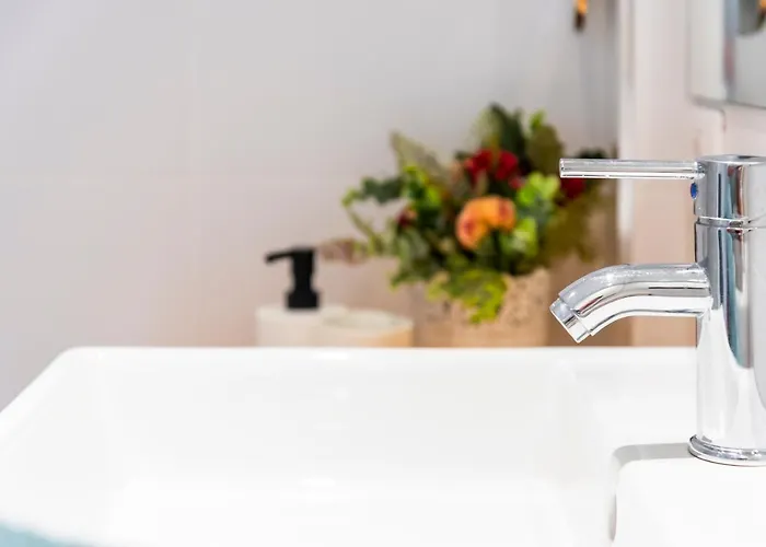 76 Cristianos First Sea Line, Wi Fi