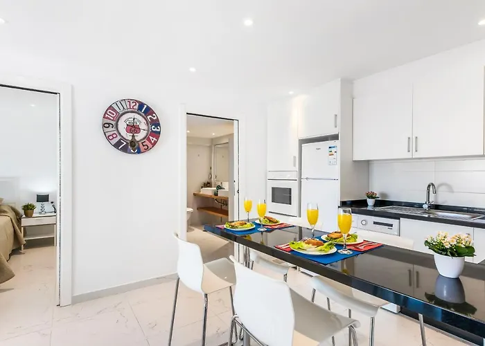 Apartman 76 Cristianos First Sea Line, Wi Fi